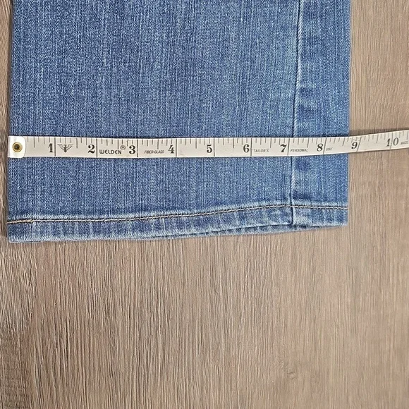 Levi 515 Women's Size 8M Bootcut Medium Wash Stretch - Picture 9 of 9